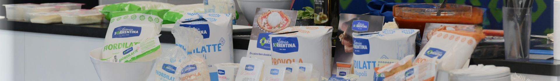 Latteria Sorrentina baner
